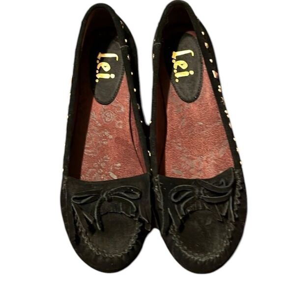 NWOT LEI size 9 black suede slip on flats with studs stars and tassel trim - Picture 1 of 12